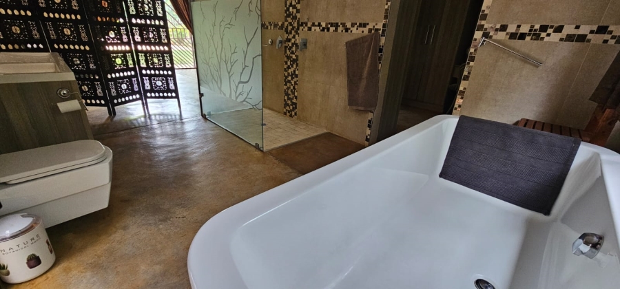 5 Bedroom Property for Sale in Mooinooi North West